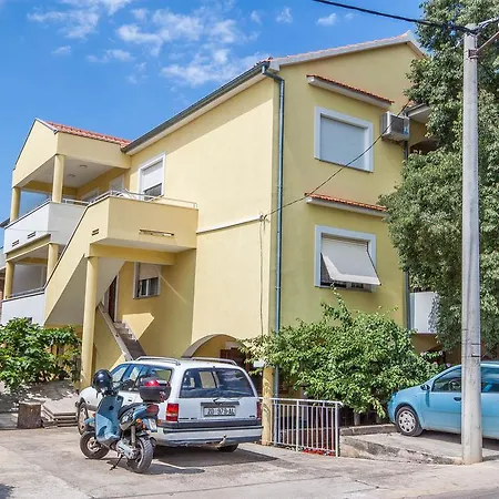 Apartment Luka Zadar